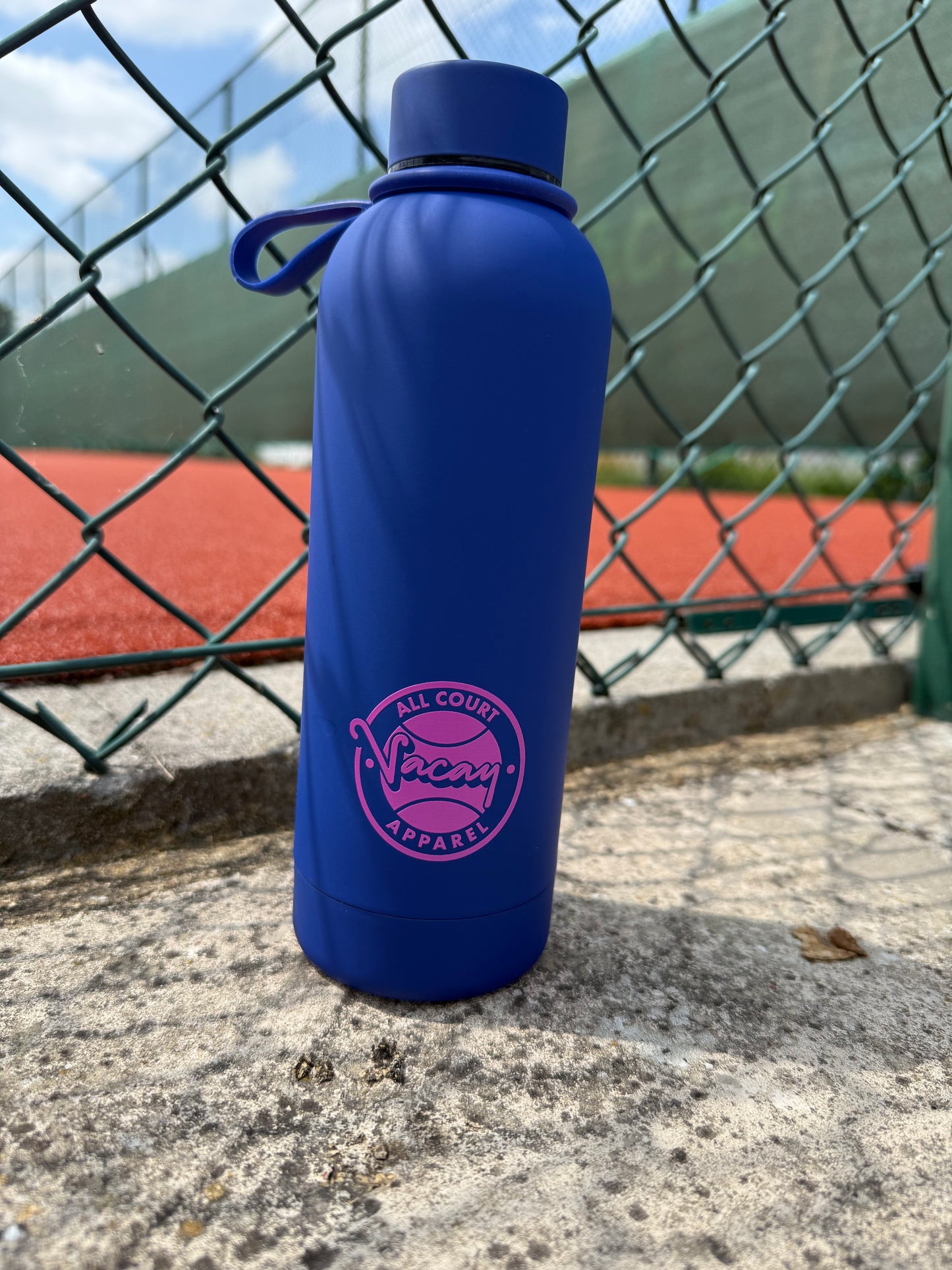 SERVE CHILLED WATER BOTTLE - NAVY/MAGENTA
