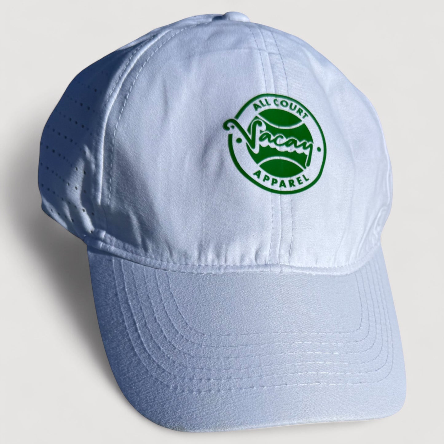 COURT PERFORMANCE CAP - WHITE/GREEN