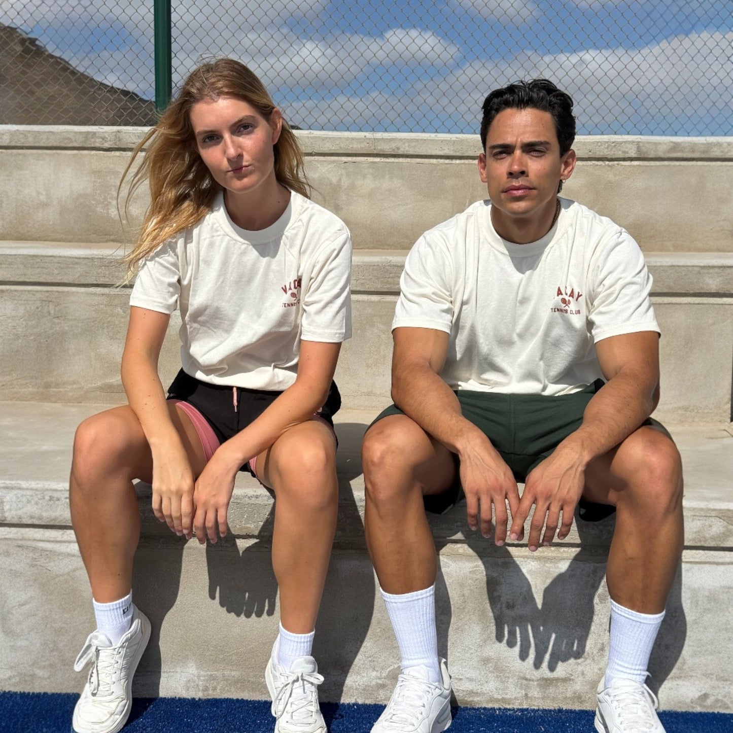 FRENCHY CLUB TENNIS T-SHIRT - UNISEX - SAND/CRIMSON